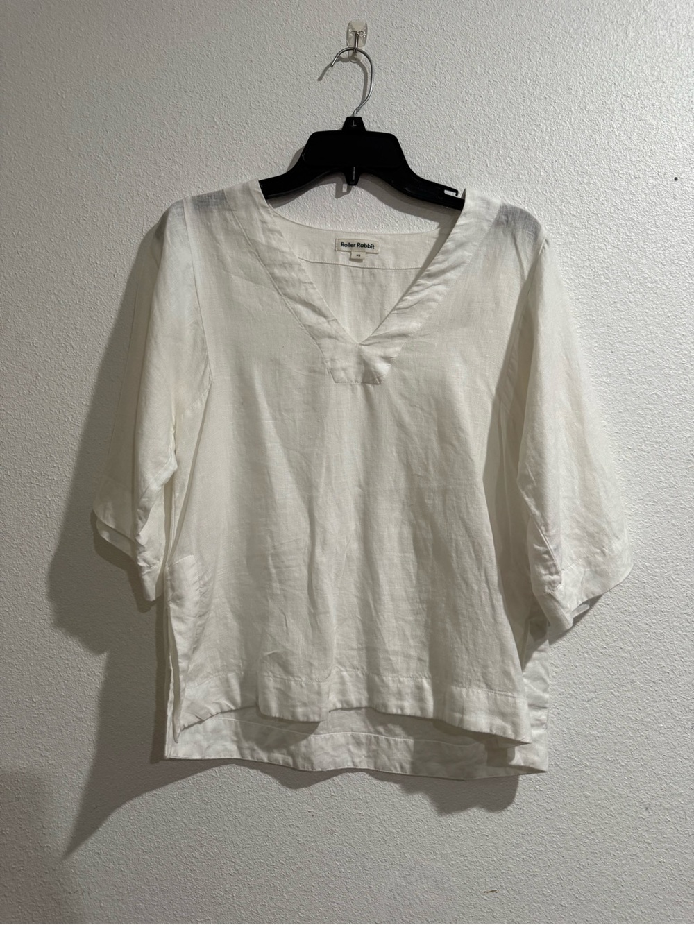 Roller Rabbit Cream V-Neck Linen Tunic Blouse